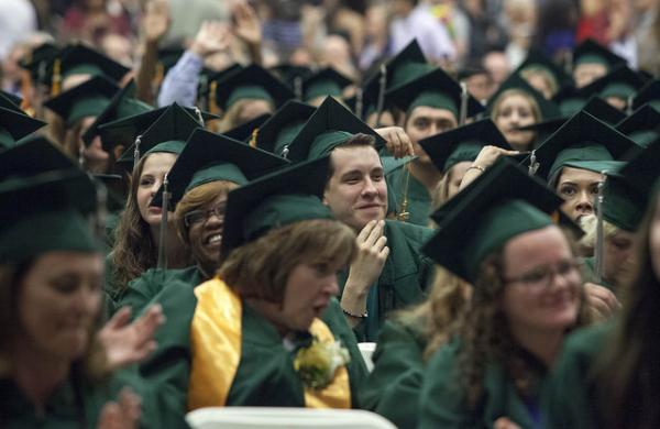 Terminés les faux diplômes pour 2016/2017, les recruteurs pourront vérifier l'authenticité des candidatures